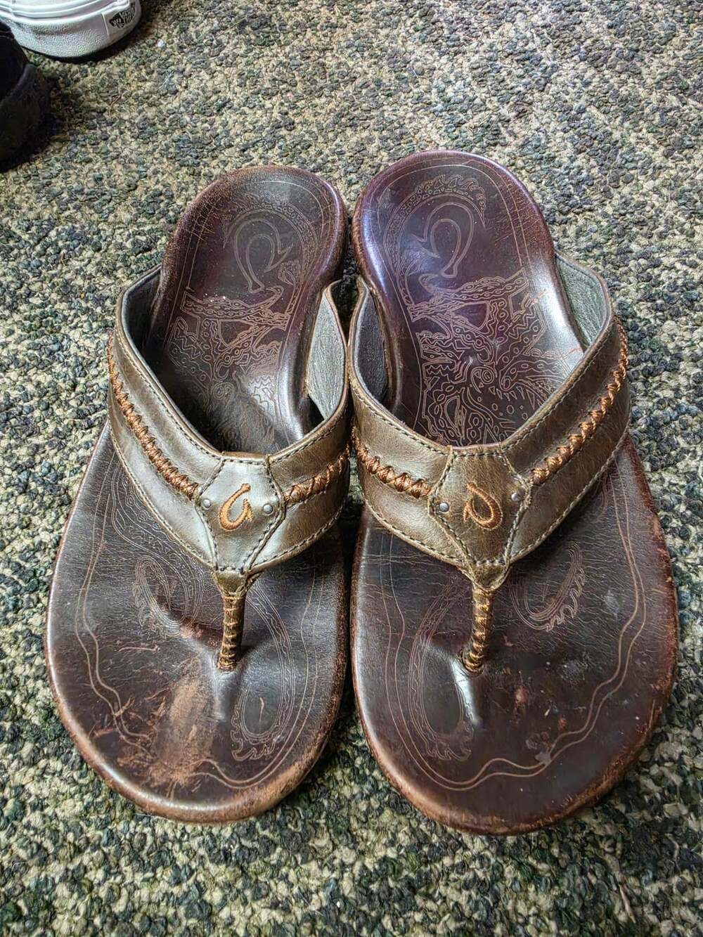 OluKai Mea Ola Size 10 Dark Java Leather Flip Flop